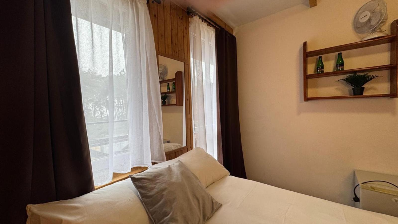 Powidz Lakeside Hotel & Restaurant ภายนอก รูปภาพ