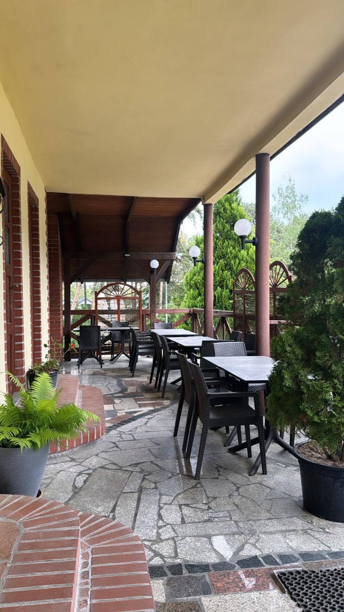 Powidz Lakeside Hotel & Restaurant ภายนอก รูปภาพ