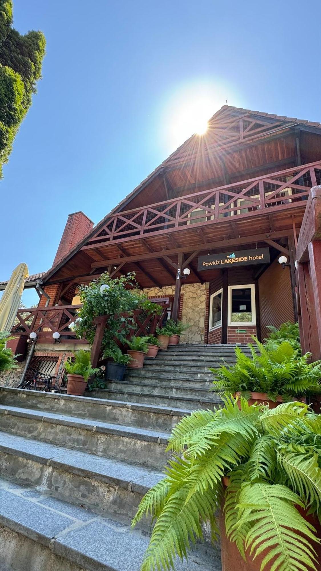 Powidz Lakeside Hotel & Restaurant ภายนอก รูปภาพ
